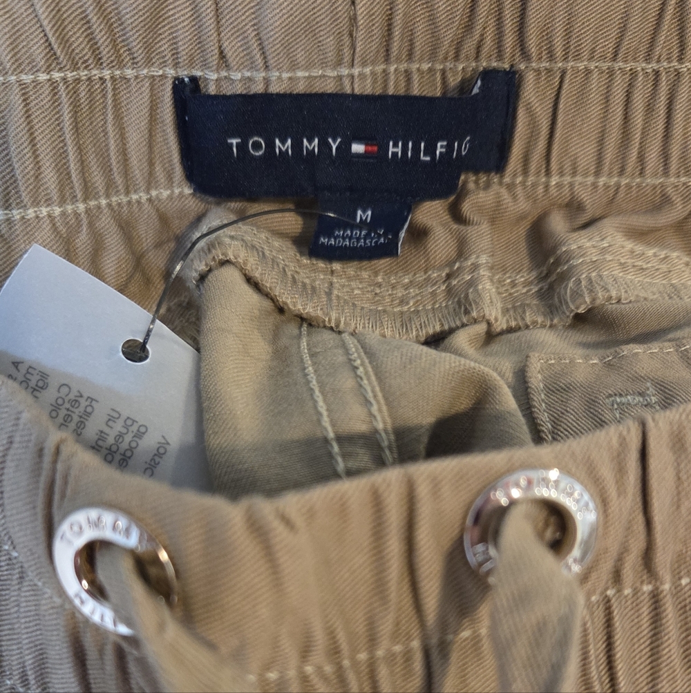 Tommy Hilfiger Women's Khaki Pull On Twill Pants, Size M - Picture 3 of 9